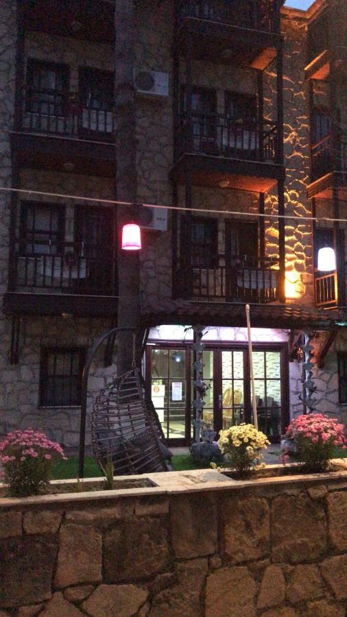 Adalis Boutique Hotel Side Exterior foto